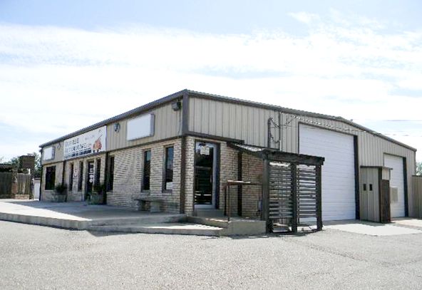 1212 25th St, Snyder, TX 79549